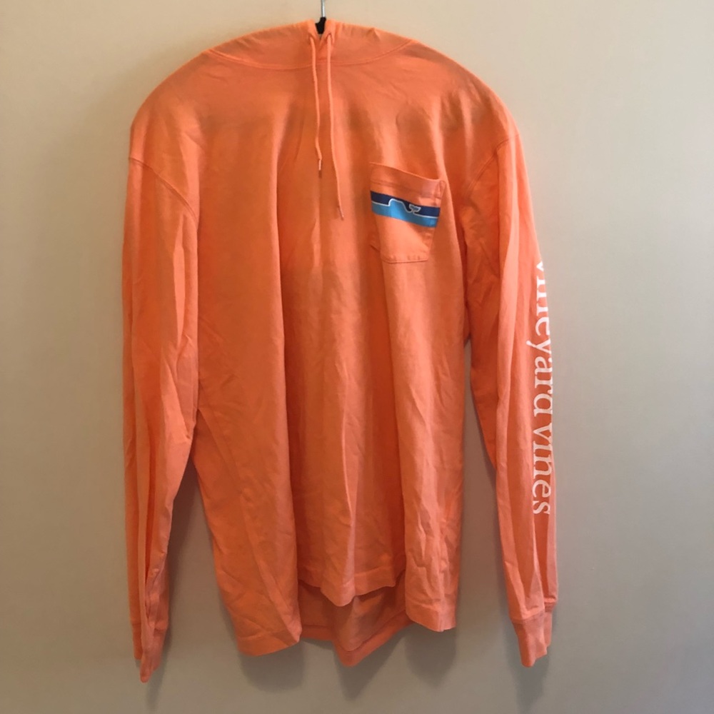 Vineyard Vines hooded tee